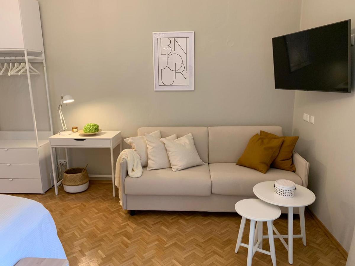 White Flat By Grazrentals With Cool Location & Free Parking מראה חיצוני תמונה